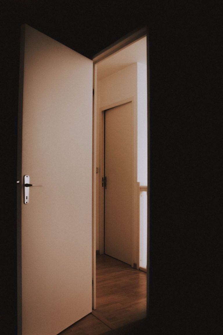 mat-reding-z1DDcgNioyI-unsplash-1067x1600